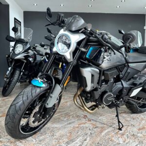 CF Moto 700 CLX Sport