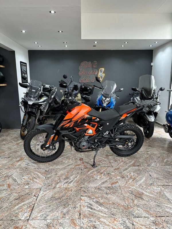 Adventure 390 SW - Imagen 2