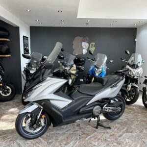 Kymco AK 550