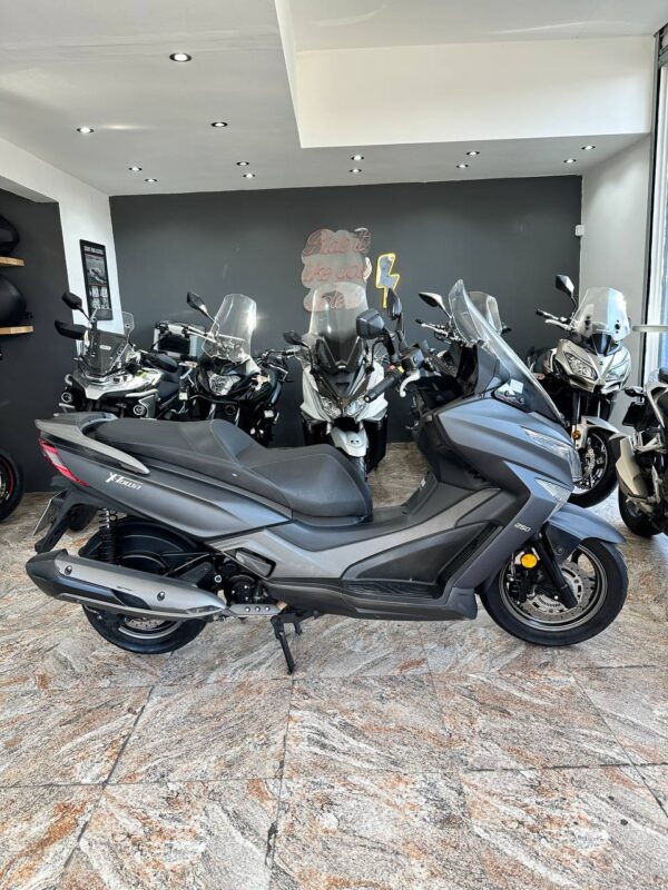 xTown 250i - Imagen 2