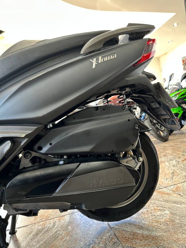 xTown 250i - Imagen 7