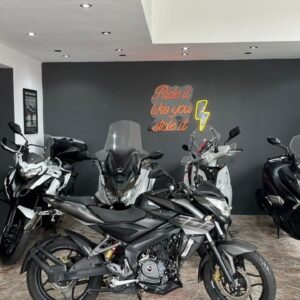 BAJAJ ROUSER NS200 2020