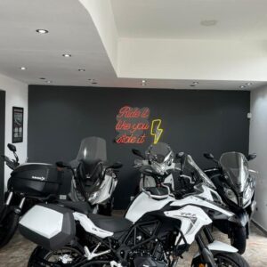 BENELLI TRK 502 BLANCA