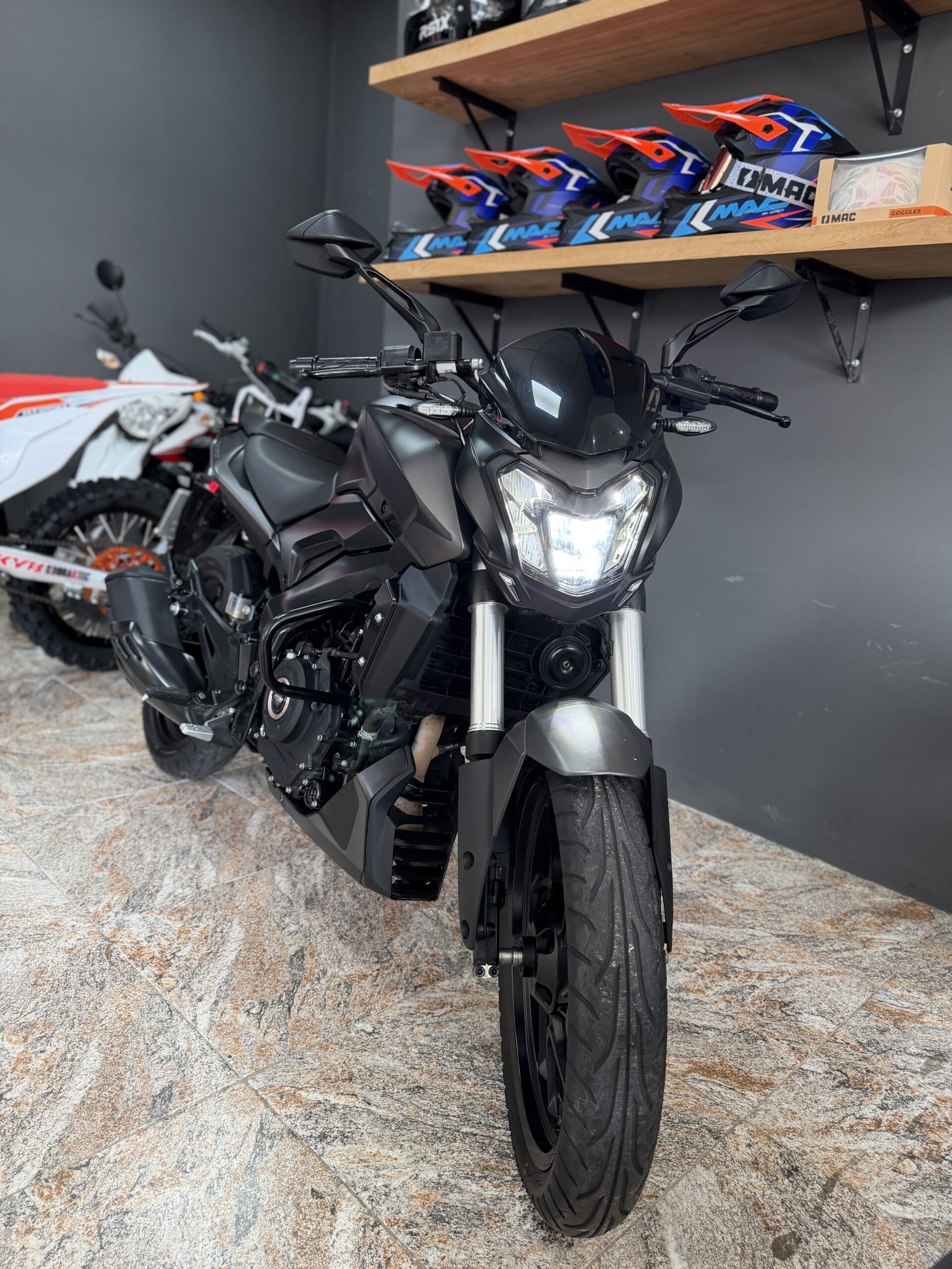 Bajaj Dominar 250