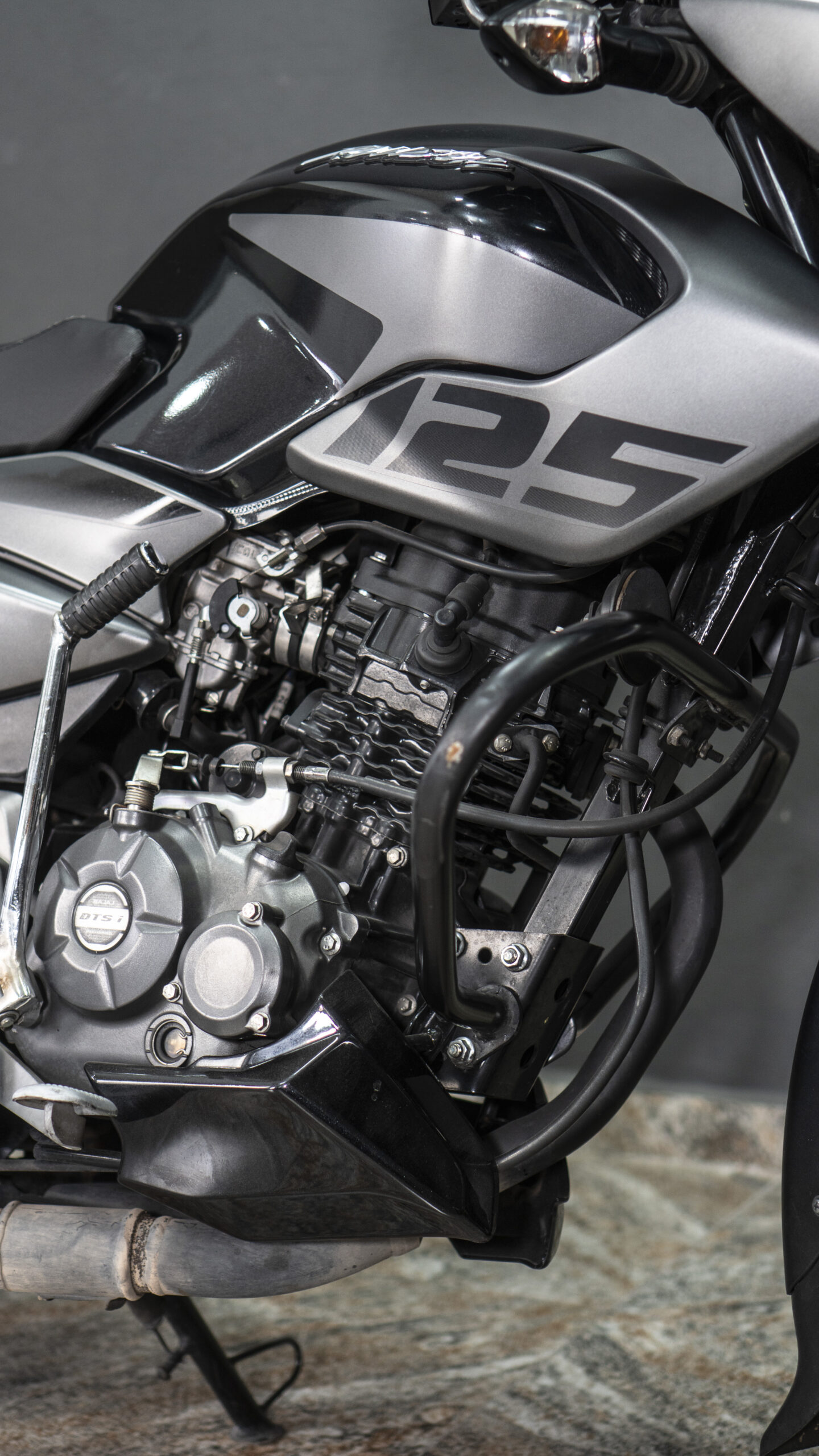 Bajaj NS 125 - Imagen 4